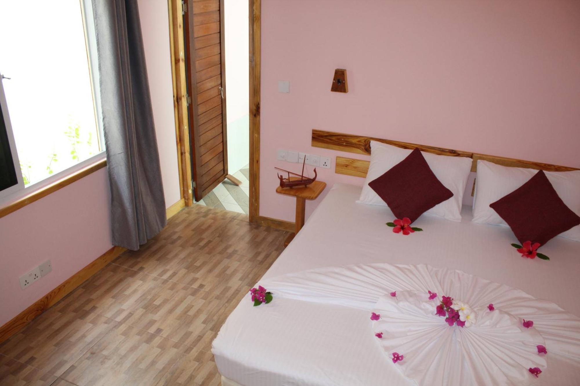 Mamello Beach Club Maldives Feridhoo Екстериор снимка