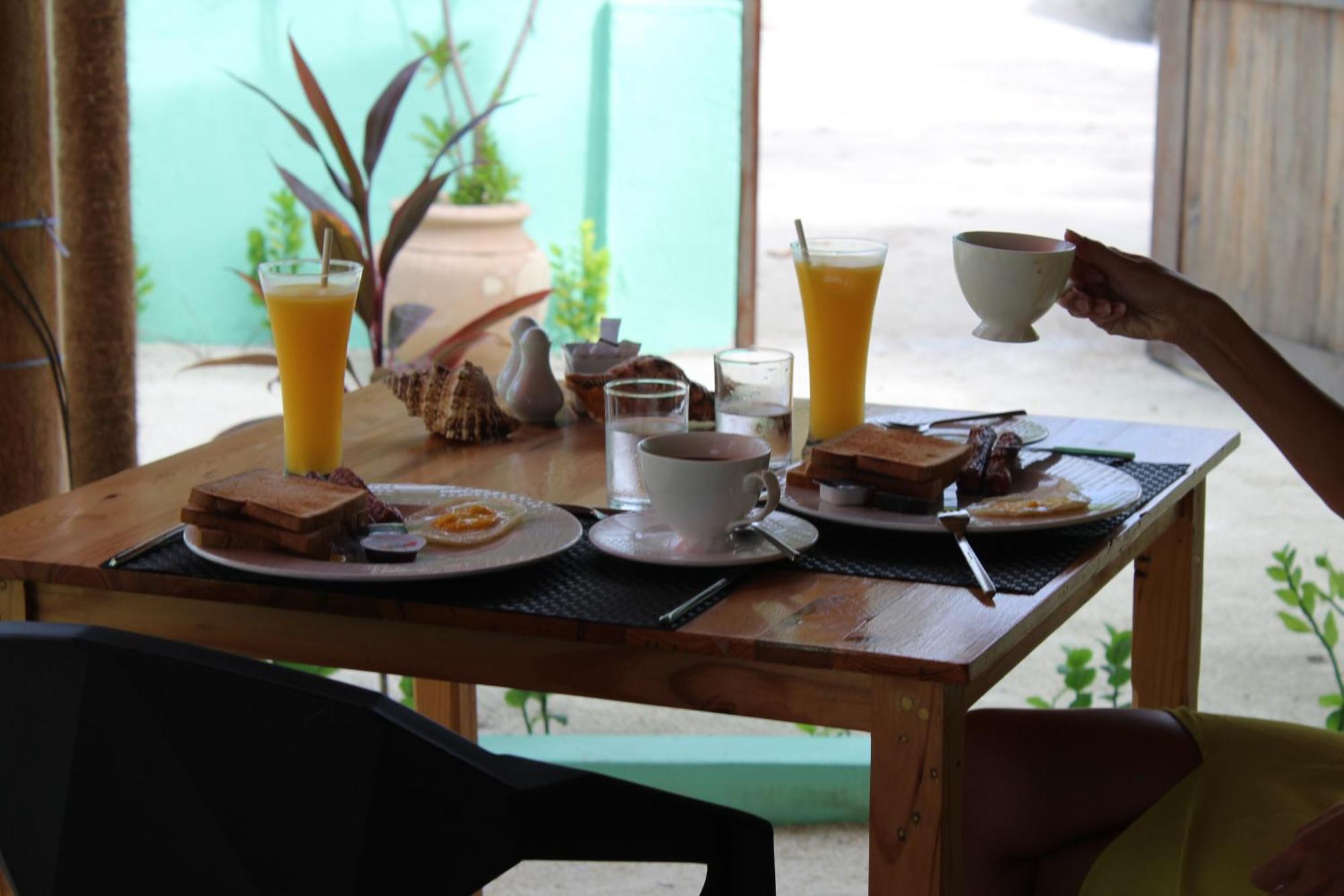 Mamello Beach Club Maldives Feridhoo Екстериор снимка