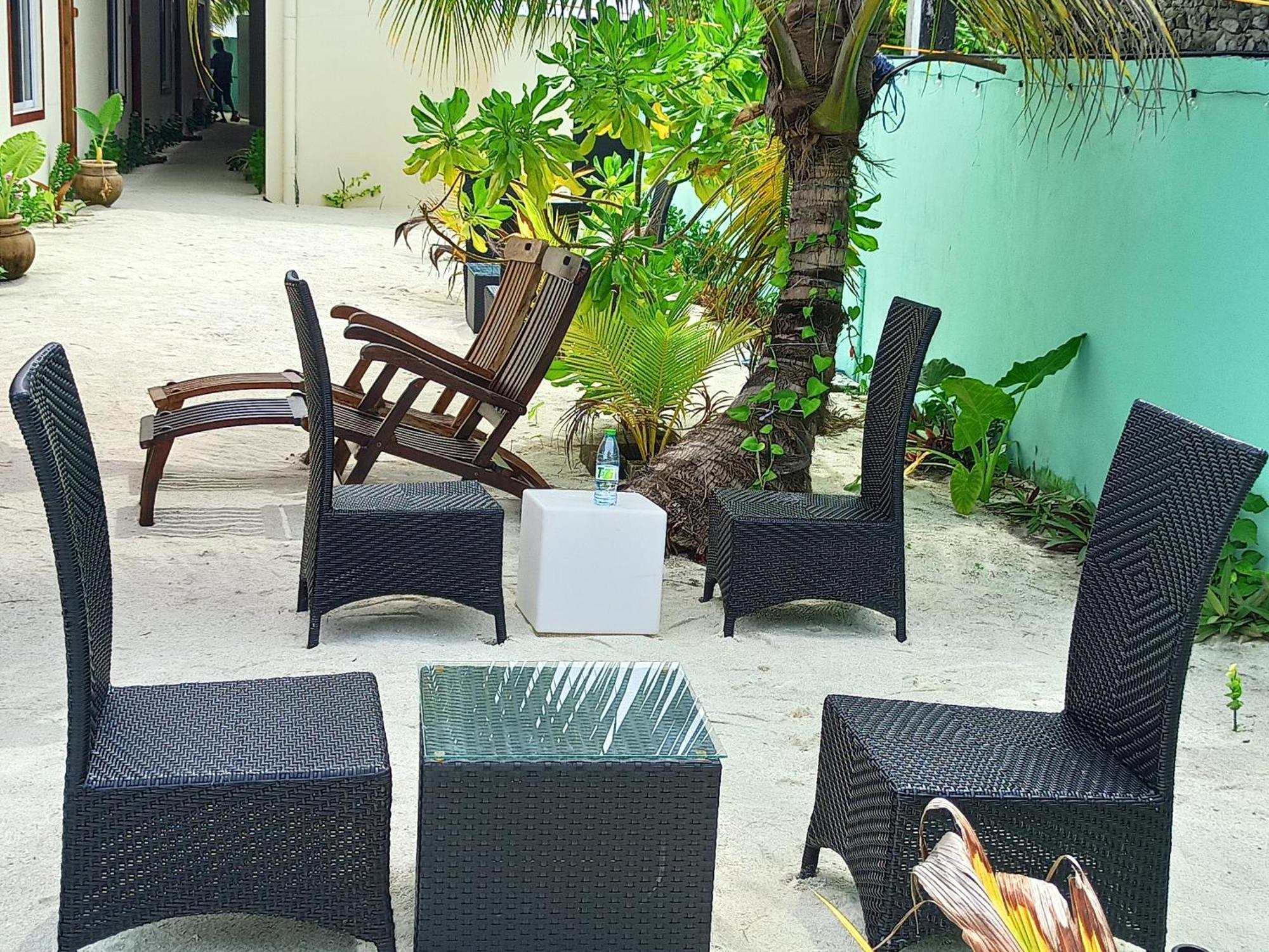 Mamello Beach Club Maldives Feridhoo Екстериор снимка